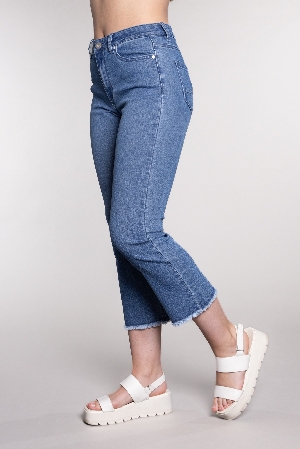 CARRELLI Jeans 7/8 jambes évasées