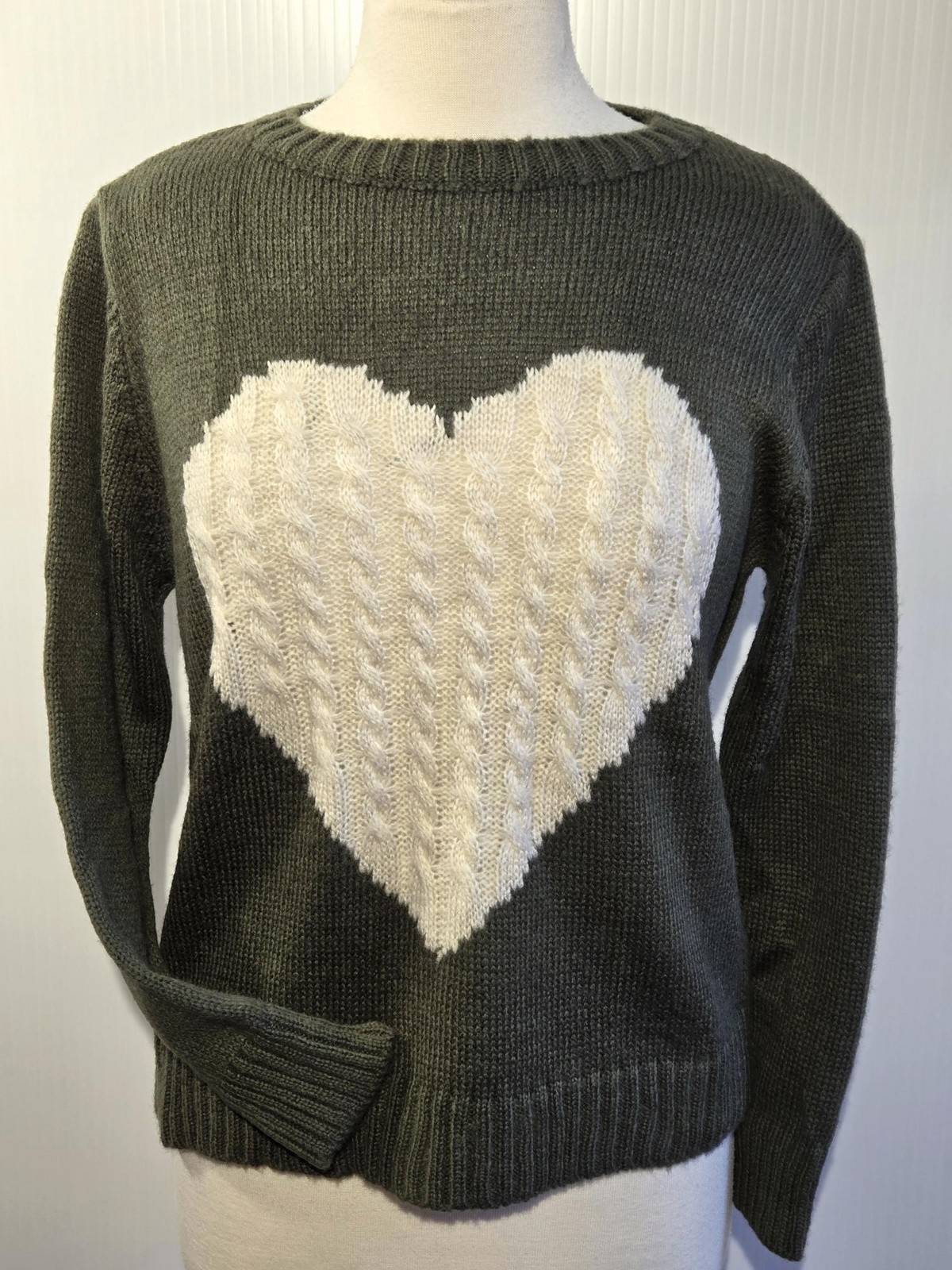 AMBRA ITALY Chandail de tricot avec coeur devant