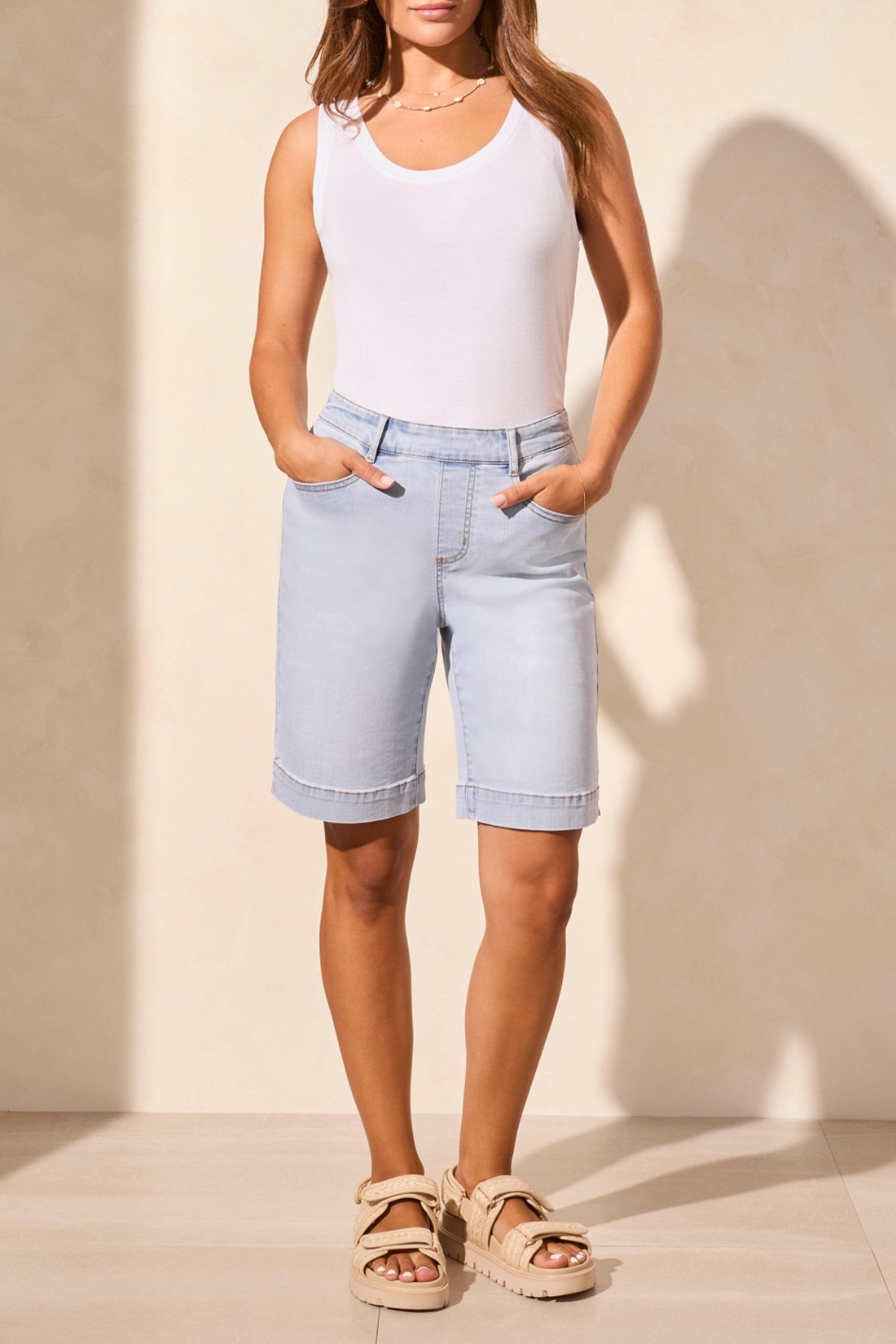 TRIBAL Bermudas pull-on à jambes larges C- Bleu pâle